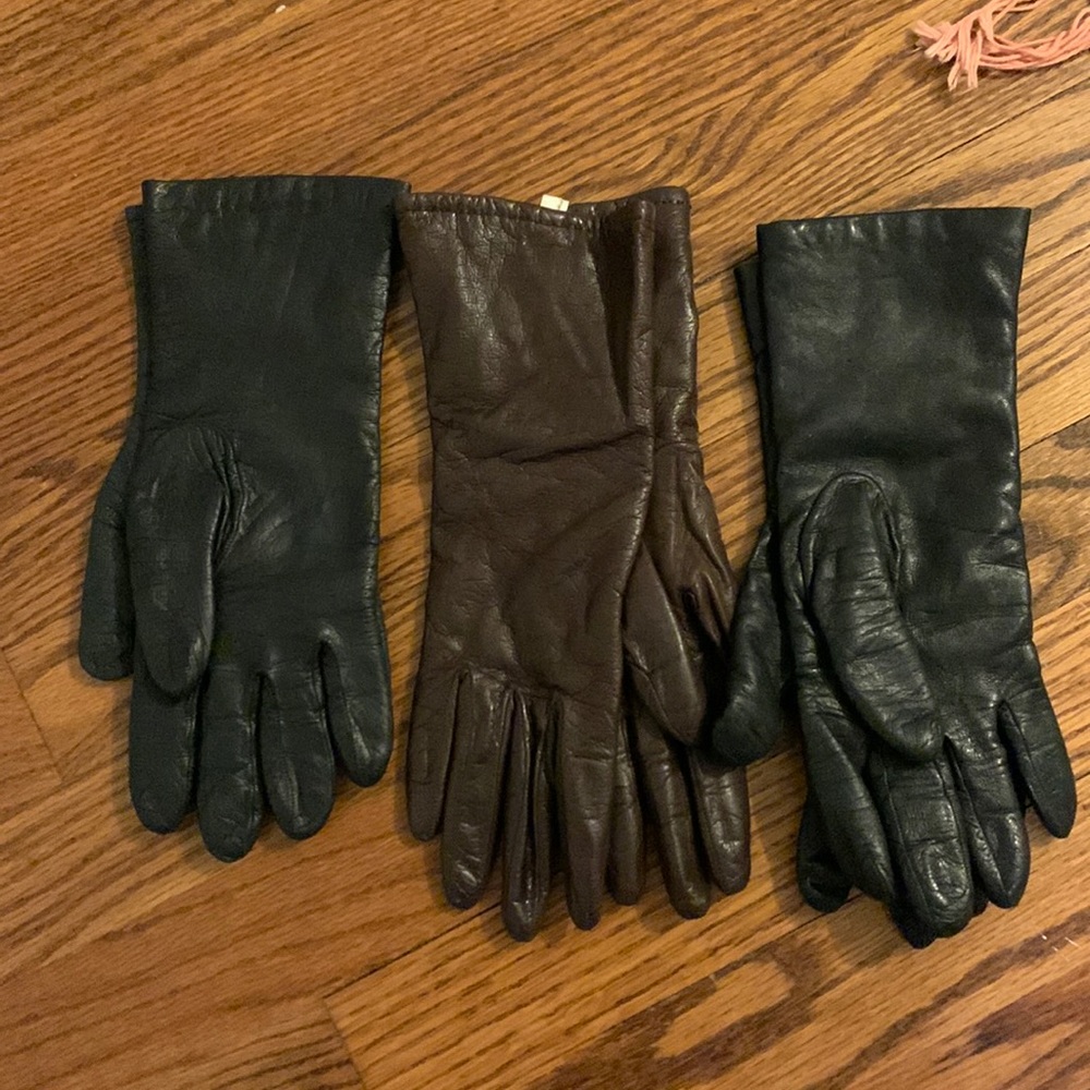 Vintage Set of 3 Leather Black And brown Gloves Womens- NFS Do not buy.